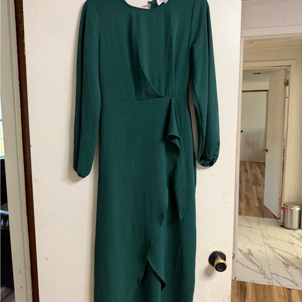 Gilli Deep Green Long Sleeve Ruffle Dress